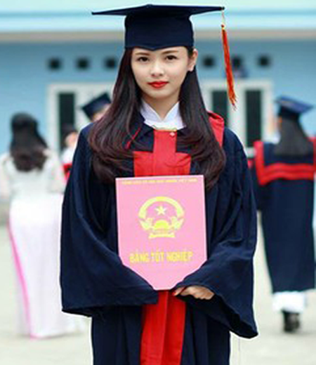 Đồng phục tốt nghiệp đại học M02
